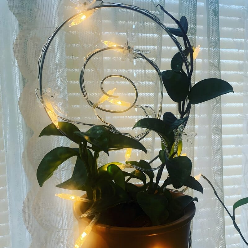 Lit Up Snail Trellis